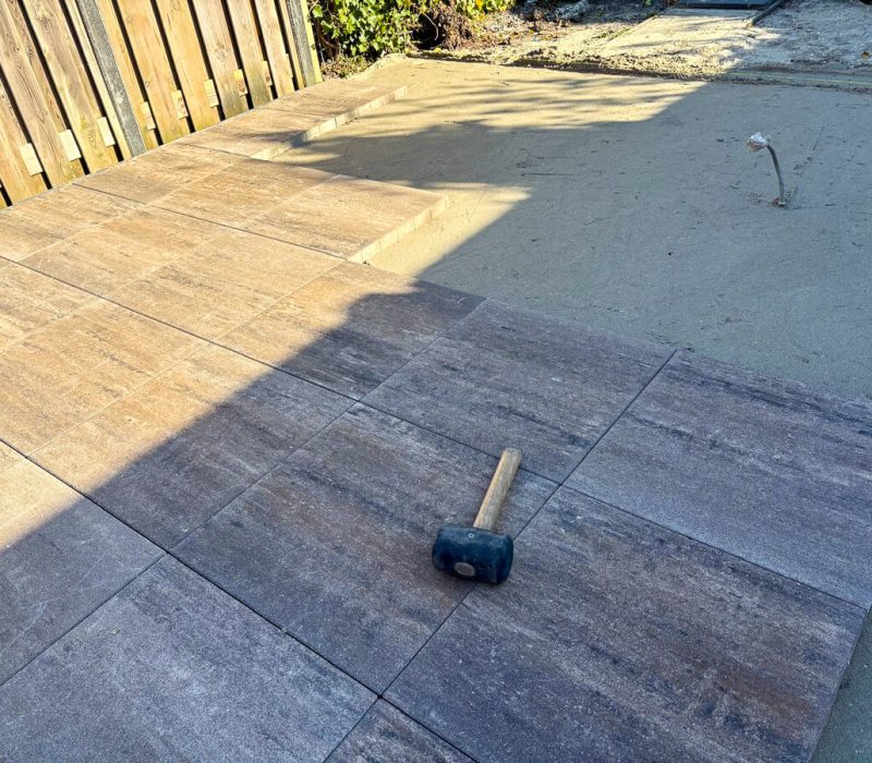 Stenen bestrating keramische BB Tuinaanleg